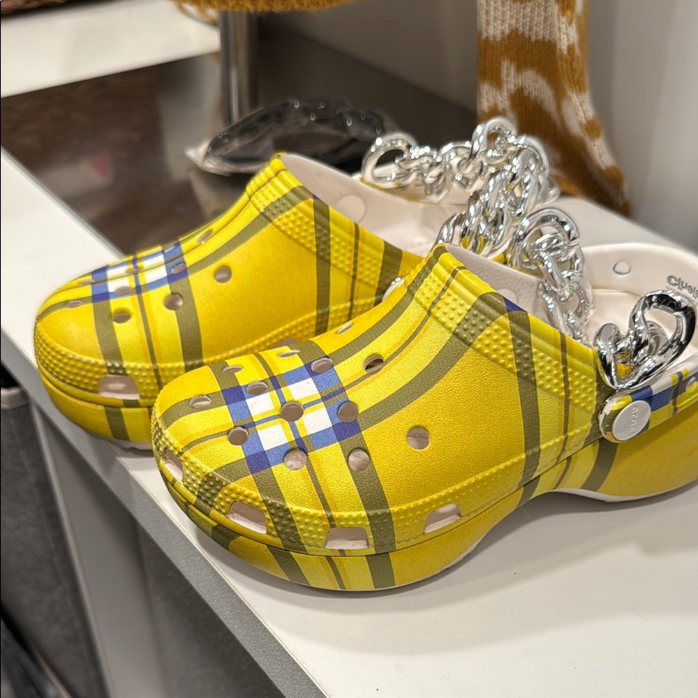 Crocs lmt edition clueless Cher platform Yellow Plaid Clogs Guc - Picture 6 of 13